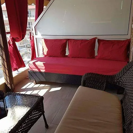 Apartmán 5 Spacious In Featuring A Balcony And *